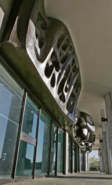 Lintel Sculpture above the National Library's main entrance doors
