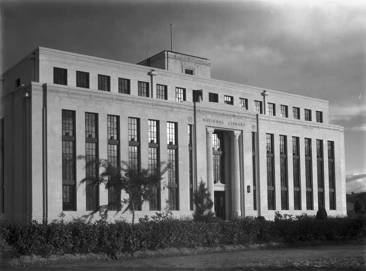 National Library building on Kings Avenue, Canberra